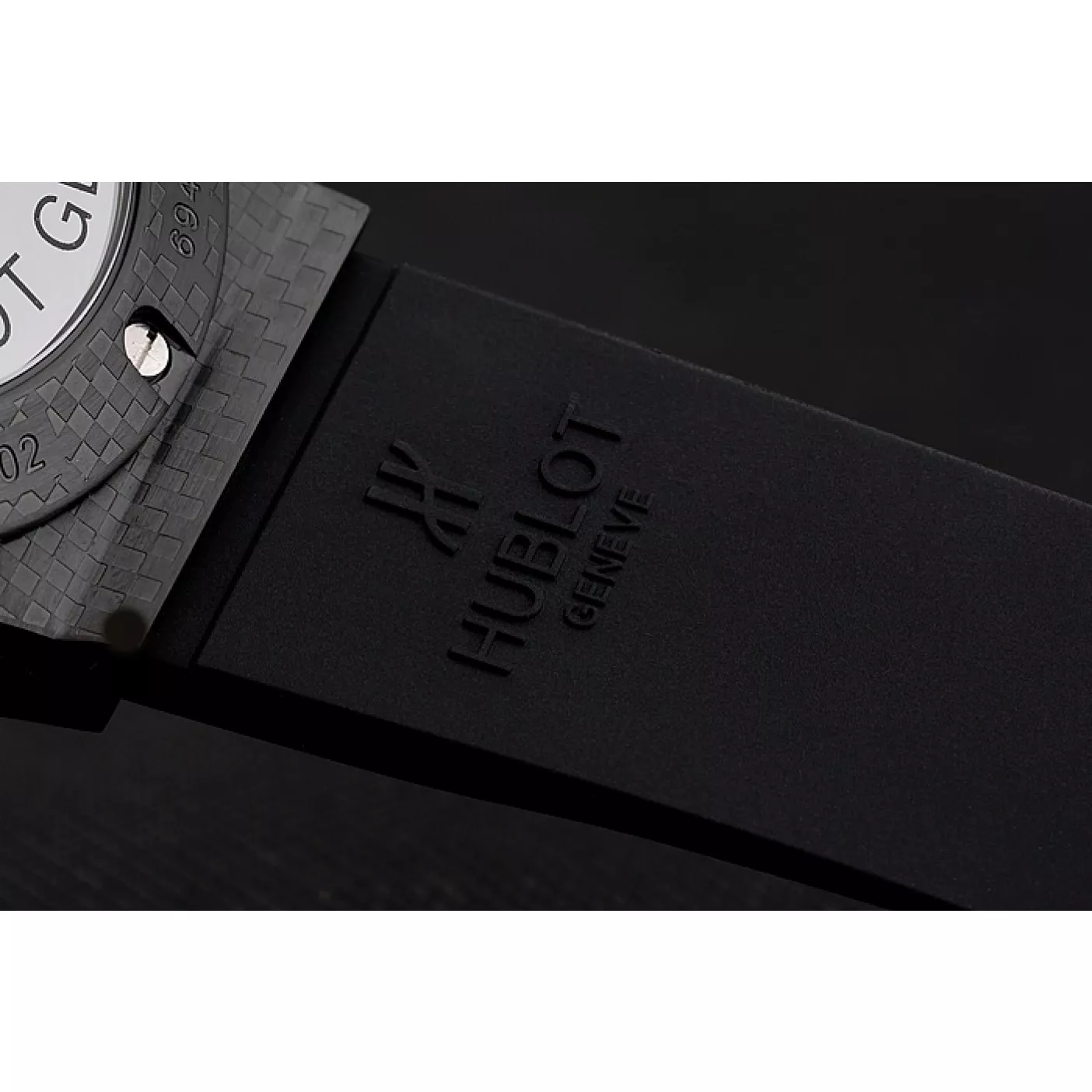 AAA replica watch Hublot Big Bang Carbon Dial With Red Markings Carbon Case And Bezel Black Rubber Strap 622775 0123