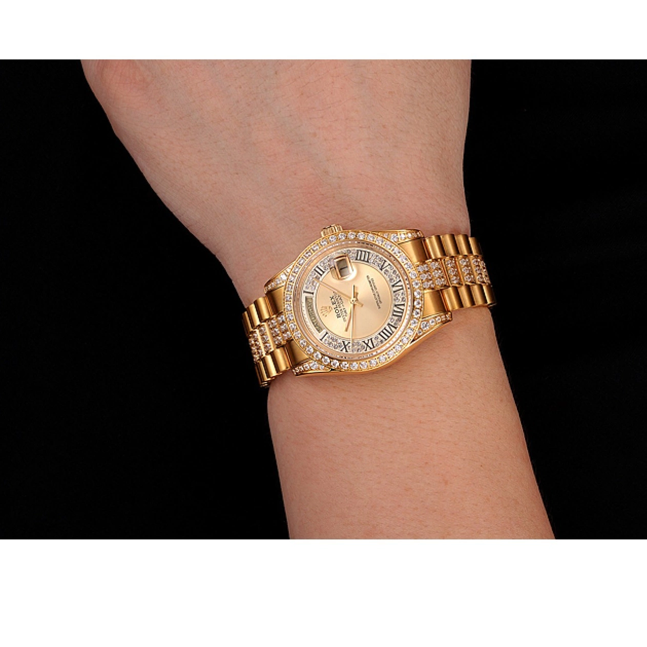 AAA replica watch Gold Diamond Diamond Dial Gold Swiss Bracelet 1453954 Pave Rolex Day-Date 0213